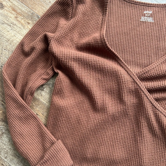 Aerie Brown waffle Wrap Top size small - Picture 4 of 4